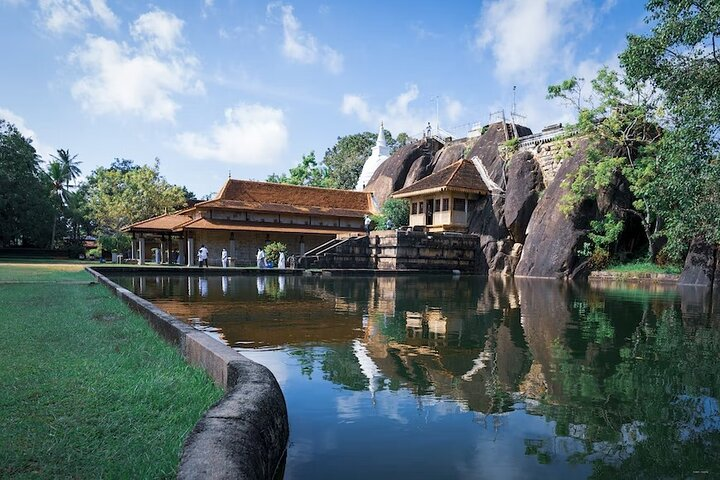 Explore the Gallery of Archeology 4 Day tour - Photo 1 of 9